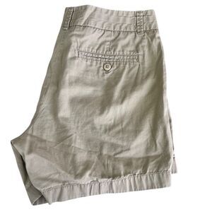 J.Crew 5” Chino Broken-In Shorts – Khaki – Size 4